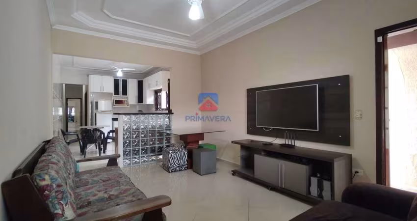 Casa com Piscina|150 metros da Praia|2 Dormitórios|R$ 580.000,0