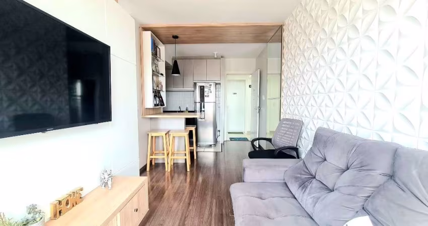 Apartamento com 1 dormitório, mobiliado, andar alto. Ed Central Station