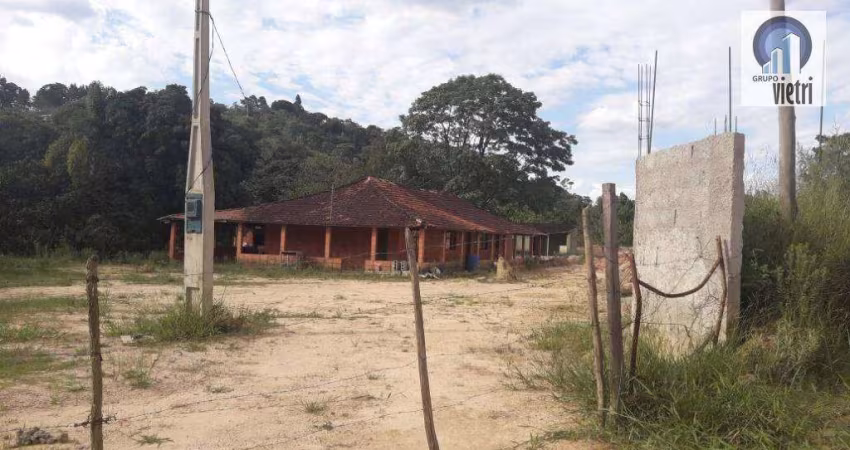 Chácara á terminar em Mairinque - SP, ACEITO CARRO COMO FORMA DE PAGAMENTO, ESTUDO PROPOSTA, ACEITO PARCELAS E PERMUTAS localizado no 68,5 km da caste