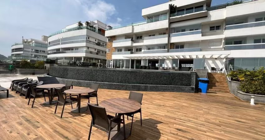 Apartamento com dois dormitórios sendo uma suíte