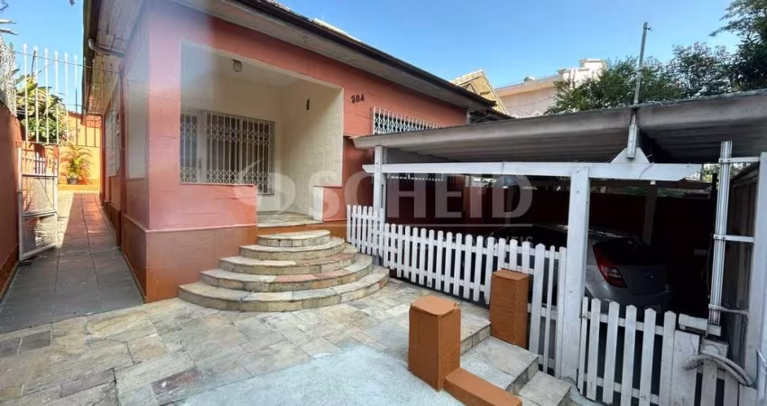 Casa 200m² em Santo Amaro, com 2 dormitórios e quintal amplo.