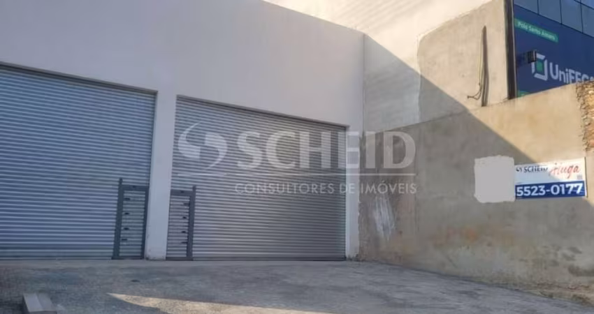 Galpão com 290m2 de área livre e 7m de pé direito, em excelente localização em Santo Amaro
