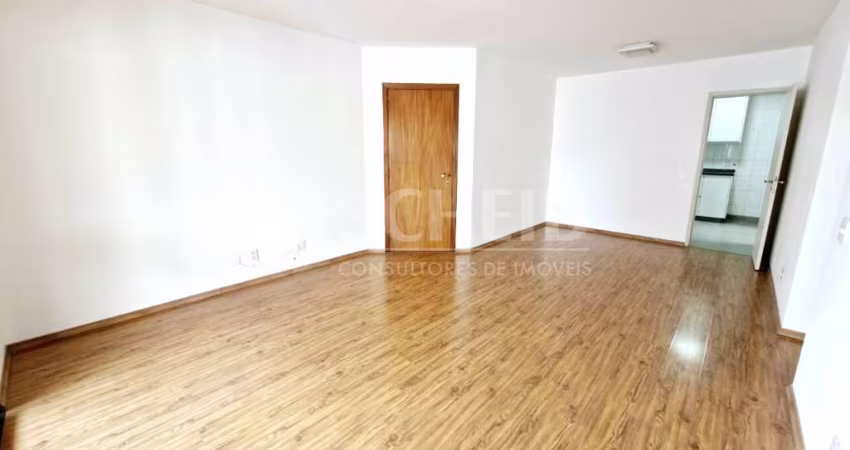 Apartamento á Venda no Brooklin com 129m², 4 quartos sendo 2 suítes, 3 vagas.