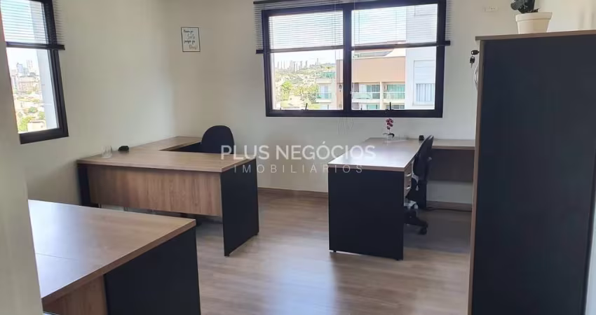 Sala Comercial na Av. Barão de Tatuí, Campolim: Excelente Localização Próxima a Hospitais e Comérci