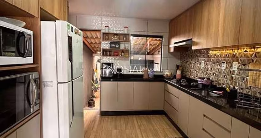 Residência a venda com 3 quartos no Jardim Gianna