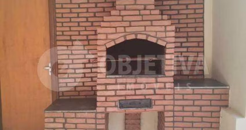 Casa à venda, 4 quartos, 1 suíte, 1 vaga, RESIDENCIAL GRAMADO - UBERLANDIA/MG
