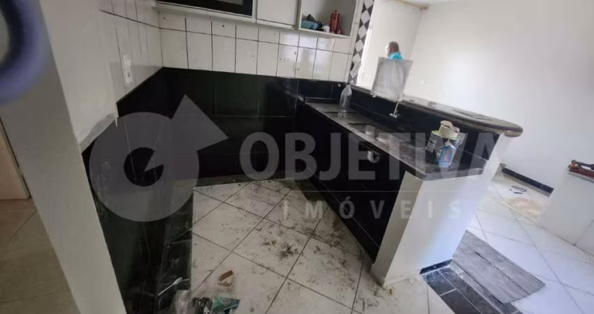 Casa à venda, 3 quartos, 1 suíte, 2 vagas, JARDIM DAS PALMEIRAS - UBERLANDIA/MG