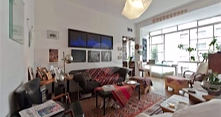 Apartamento com 2 quartos à venda em Cerqueira César - SP
