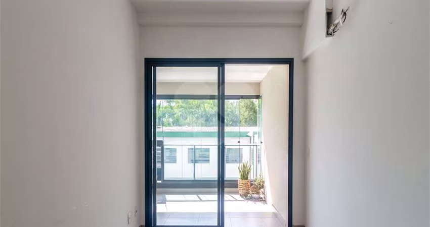 Apartamento com 2 quartos à venda ou para locação em Cerqueira César - SP