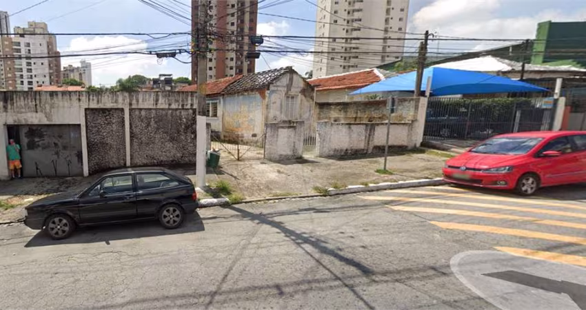 Casa com 3 quartos à venda em Vila Ipojuca - SP