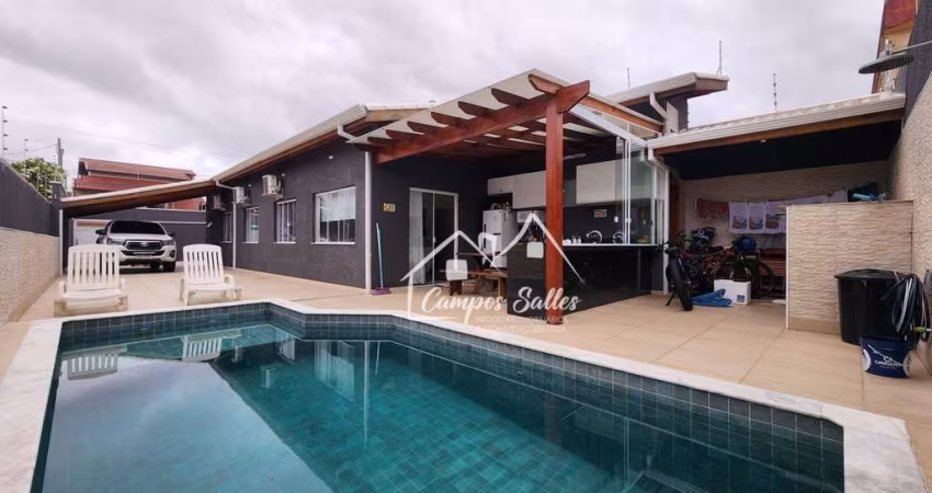 Casa com 3 dormitórios à venda, 161 m² por R$ 700.000,00 - Jardim Marcia I - Peruíbe/SP