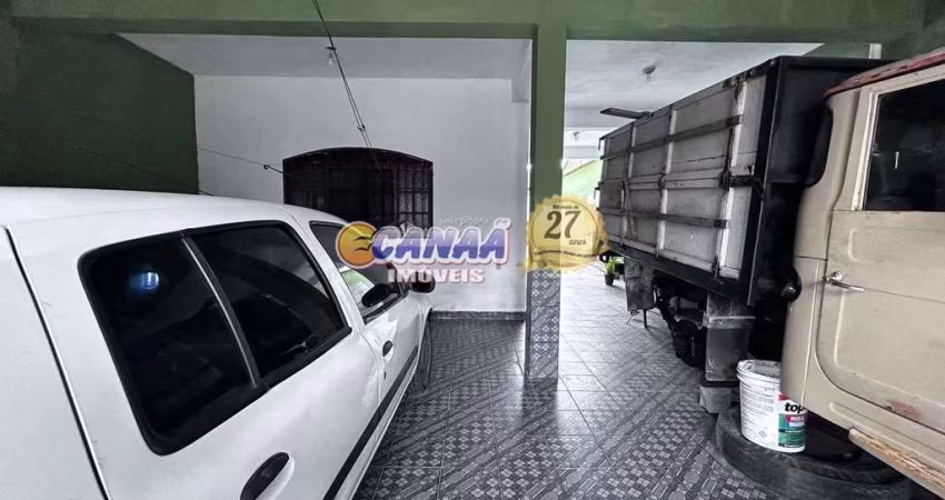 Sobrado com 4 quartos, Flórida Mirim, Mongaguá - R$ 550 mil, Cod: 12125