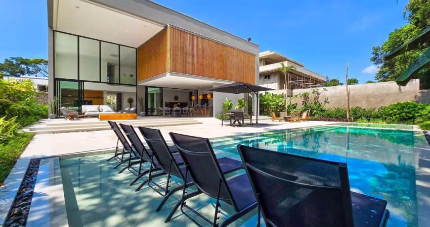 Casa à venda no Condomínio Riviera de Sao Lourenço - Bertioga/SP