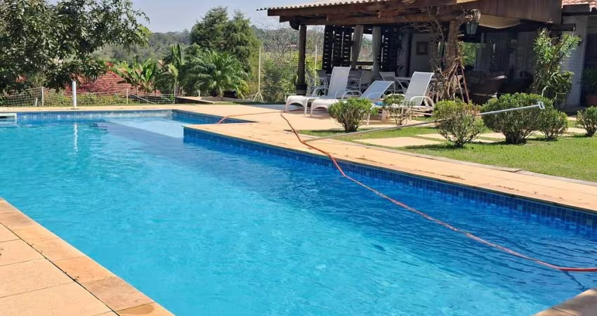 Casa à venda no Condomínio Estância da Colinas - Salto/SP