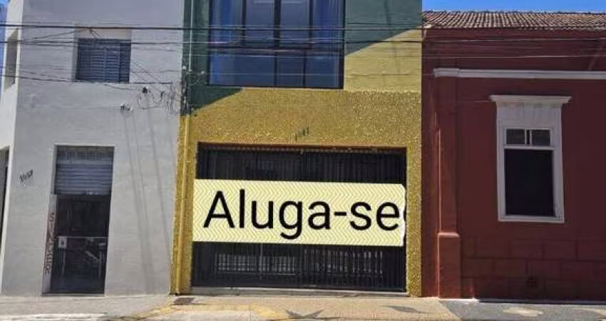 Sala Comercial para Locação no Centro de Itu/SP Essa Sala possui: 3 Salas no piso Térreo Um Banheiro 1 Sala no Piso Superior Um banheiro Para mais