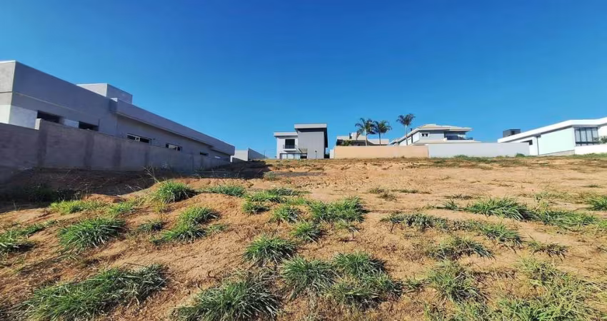 Terreno à venda no Condomínio Portal dos Bandeirantes - Salto/SP