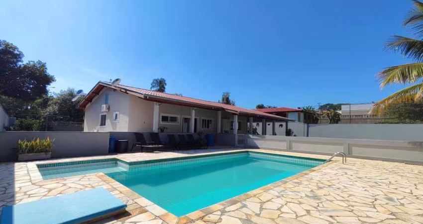 Casa à venda no Condomínio Zuleika Jabour - Salto/SP
