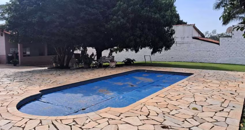 Casa à venda no Condomínio Zuleika Jabour - Salto/SP