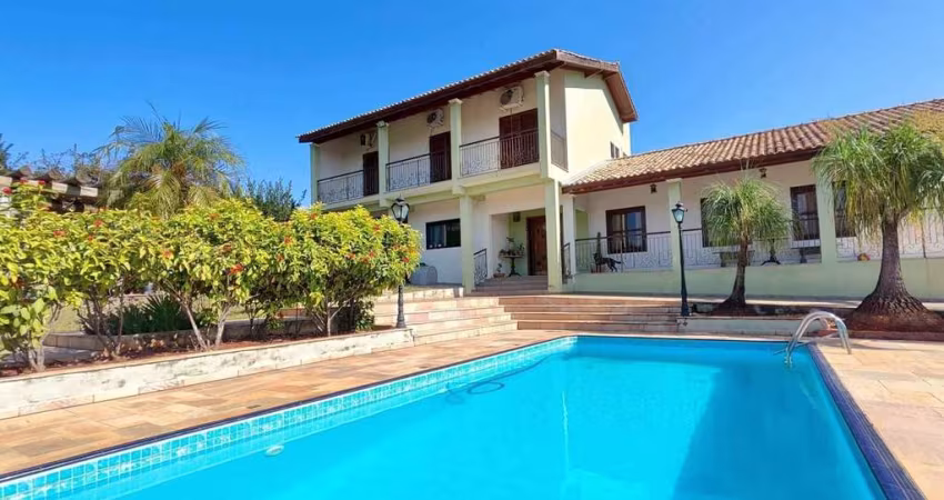 Casa à venda no Condomínio Zuleika Jabour - Salto/SP
