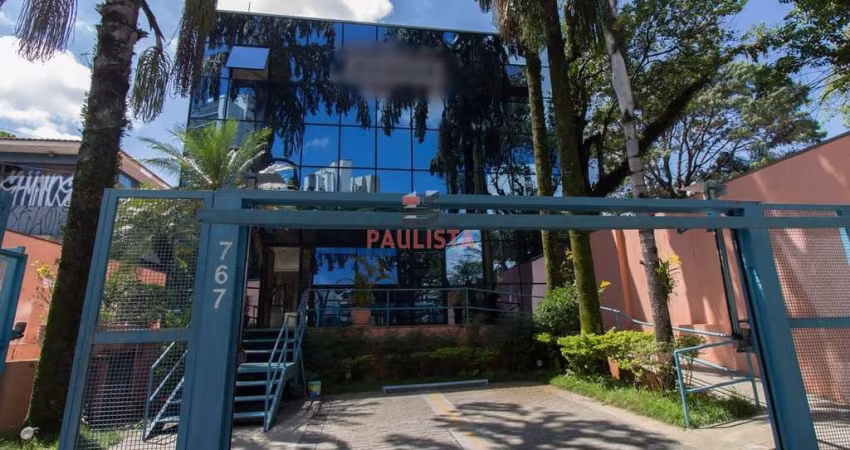 Prédio Comercial Imponente para locação em Moema – 1.250m² | 25 Vagas | Elevador | Gerador