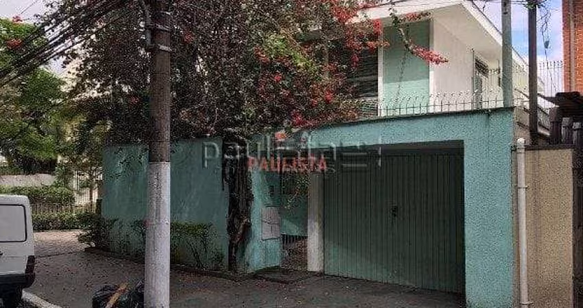 Sobrado Comercial LOCAÇÃO de 240 m2 com 12 salas, 6 vagas na Vila Mariana, São Paulo, SP