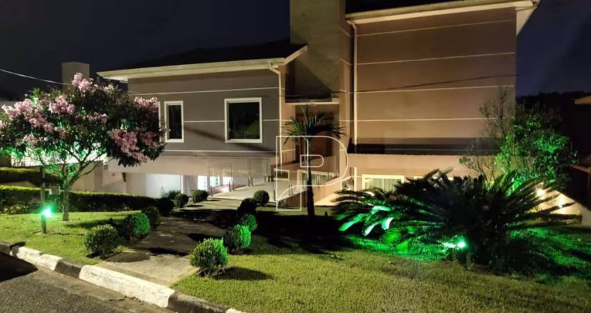 Casa com 3 dormitórios à venda, 291 m² por R$ 1.850.000 - Embu das Artes/SP