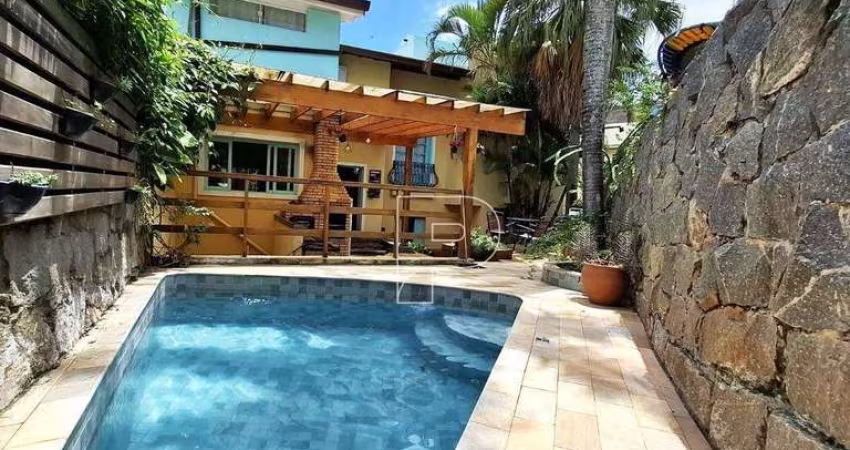 CASA À VENDA OU LOCAÇÃO NO PARQUE DOS PRÍNCIPES  4 DORMITÓRIOS COM PISCINA.