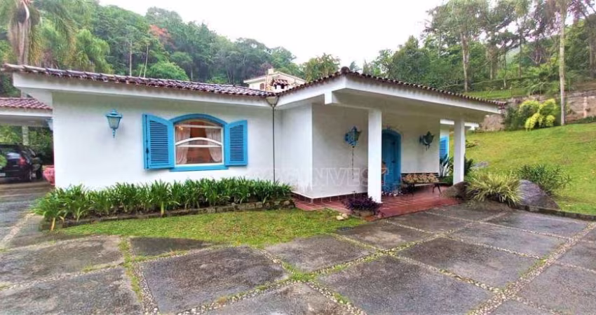 Casa com 5 dormitórios à venda, 438 m² por R$ 1.400.000,00 - Caucaia do Alto - Cotia/SP