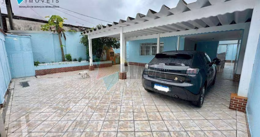 Casa 3 dormitórios com edicula, disponível para alugar no bairro Canto do Forte, em Praia Grande/SP.