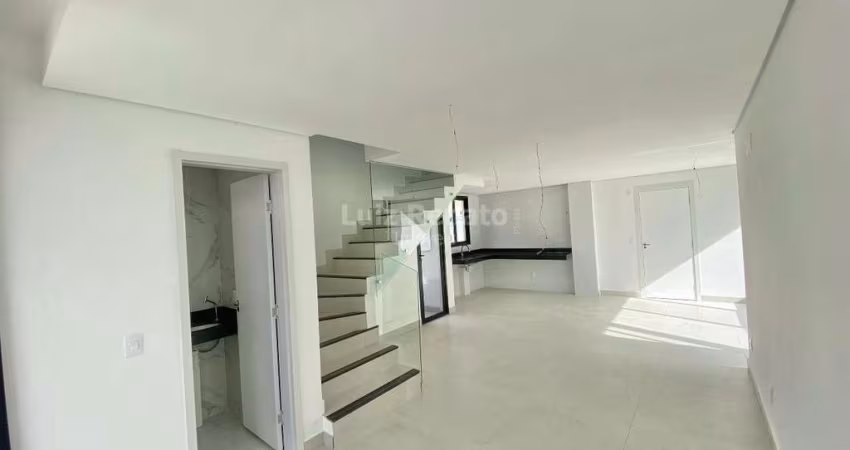 Apartamento á venda no bairro Sagrada Família
