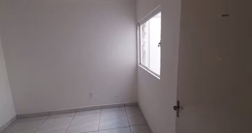 ALUGA SE CASA COMERCIAL ZONA SUL