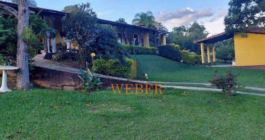 Chácara com 3 dormitórios à venda, 3000 m² por R$ 790.000,00 - Reneville - Mairinque/SP