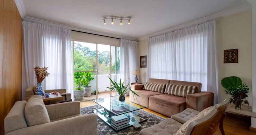 Apartamento tipo para venda com 3 quartos, sendo 1 suíte, 185m²