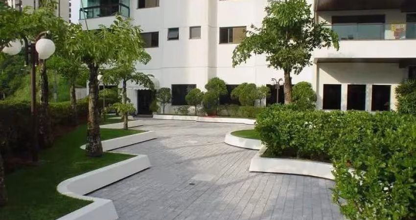 Apartamento tipo para venda com 3 quartos, sendo 3 suítes, 243m²