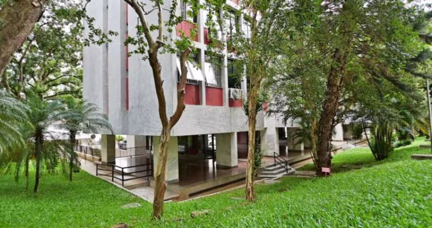 SQN 116 - Andar Alto, Vazado, Desocupado, 1 Vaga, Reformado !