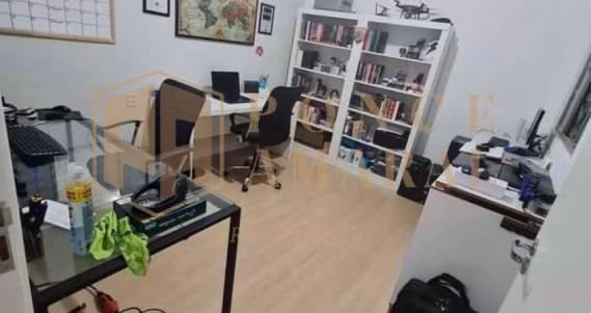 Casa a Venda com 3 Quartos 2 Vagas de Garagem no Centro - Bauru-SP