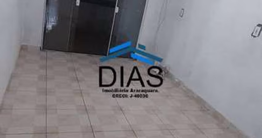 PARQUE RESIDENCIAL LAURA MOLINA CASA COM DOIS DORMITÓRIOS E QUINTAL AMPLO