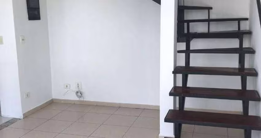 Casa em condomínio 2 quartos (1 suíte) no Jardim da Granja