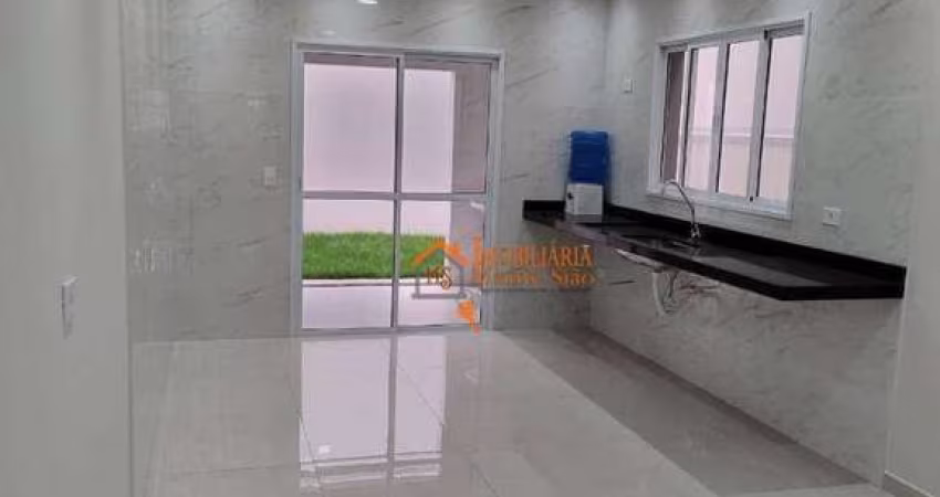 Sobrado com 3 dormitórios à venda, 114 m² por R$ 860.000,00 - Center Ville - Arujá/SP