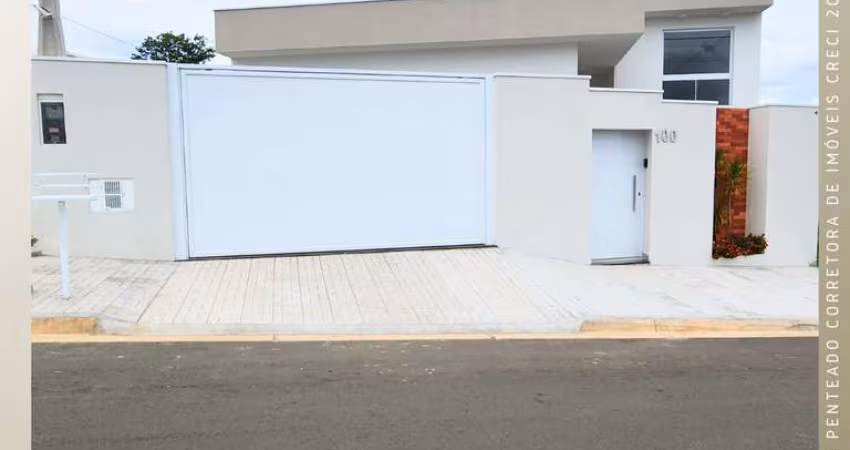 Casa para Venda em São João da Boa Vista, Loteamento Portal da Aliança II, 3 dormitórios, 1 suíte, 2 banheiros, 2 vagas