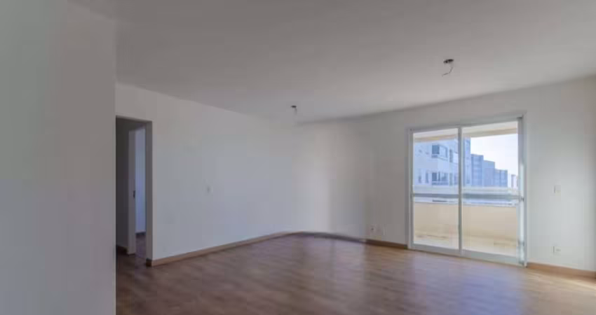 Apartamento à venda com 80m² em Cambuci!