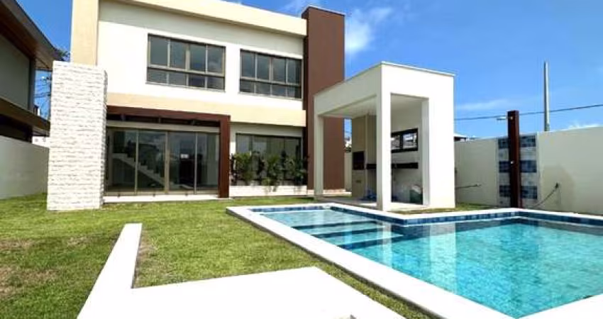 Excelente Casa à Venda em Villas do Atlântico, Lauro de Freitas-BA: 4 Quartos, 4 Suítes, 2 Salas, 5 Banheiros, 4 Vagas - Condomí