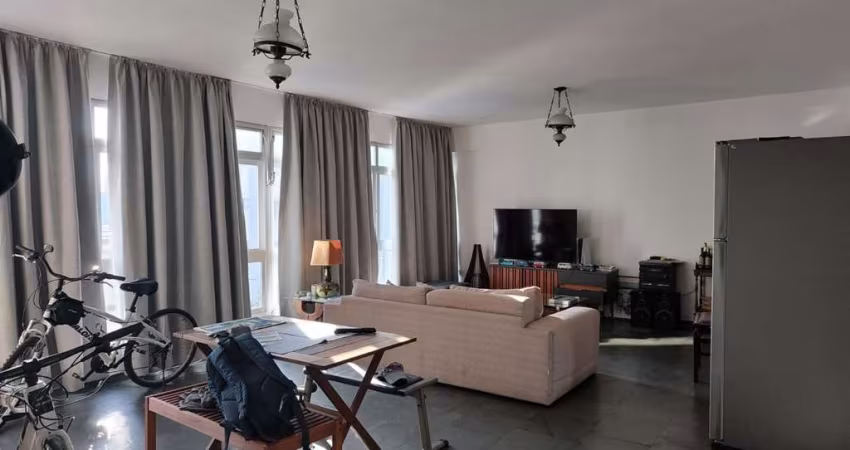 Apartamento na Vila Mariana com 136m², 3 quartos, 1 suíte, 1 vaga.