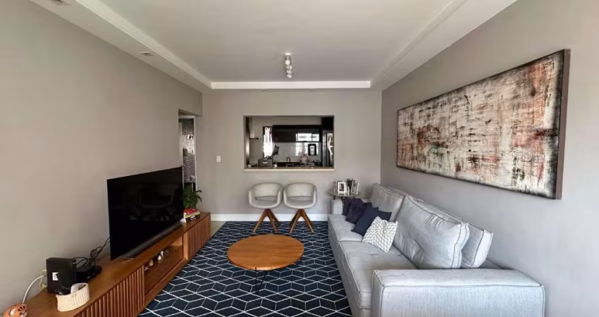 Apartamento em Moema com 114m², 3 quartos, 1 suíte, 2 vagas.