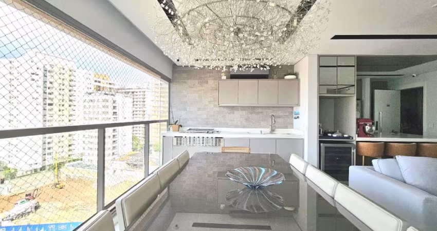 Apartamento com 95 m², 2 quartos sendo 2 suítes com 2 vagas de garagem fixas com armários à venda no bairro Vila Olímpia.