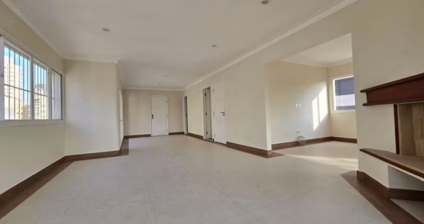 Cobertura Duplex com 200 m², 3 quartos sendo 1 suíte 2 Vagas de garagem à venda no bairro Vila Olimpia