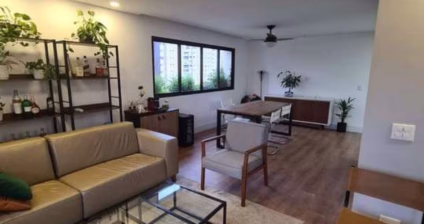 Apartamento de 3 quartos/ 2 suítes, 2 vaga a venda na Vila Olímpia em São Paulo