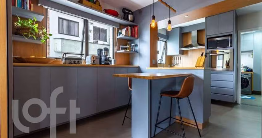 Apartamento à Venda com 140m², 2 dormitórios, 2 suítes e 3 vagas!!!