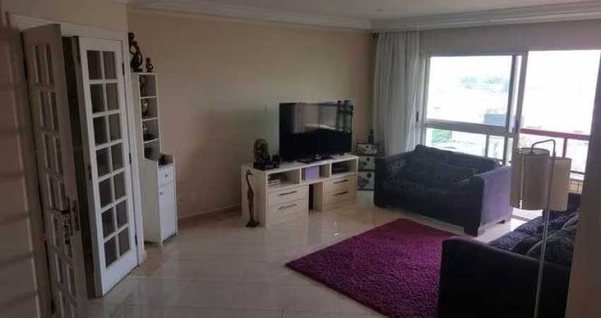 Apartamento à Venda com 180m², 4 dormitórios, 2 suítes, 1 sala e 4 vagas!!!