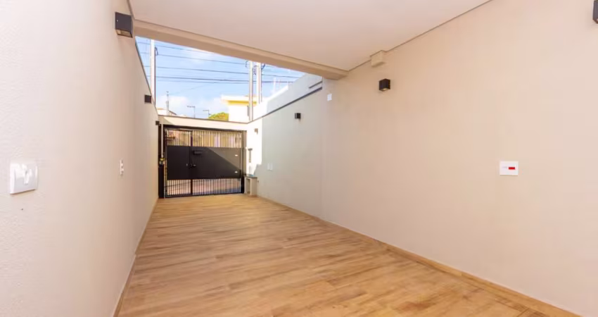 Casa Sobrado Triplex com 131 m², 3 quartos sendo 3 suítes à venda no bairro Vila da Saúde.